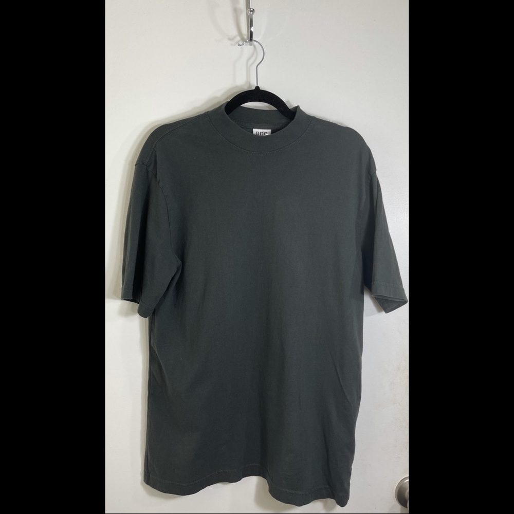🖤BDG basic black top 🖤